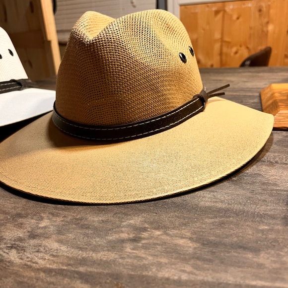 Hat bundle - Picture 3 of 6